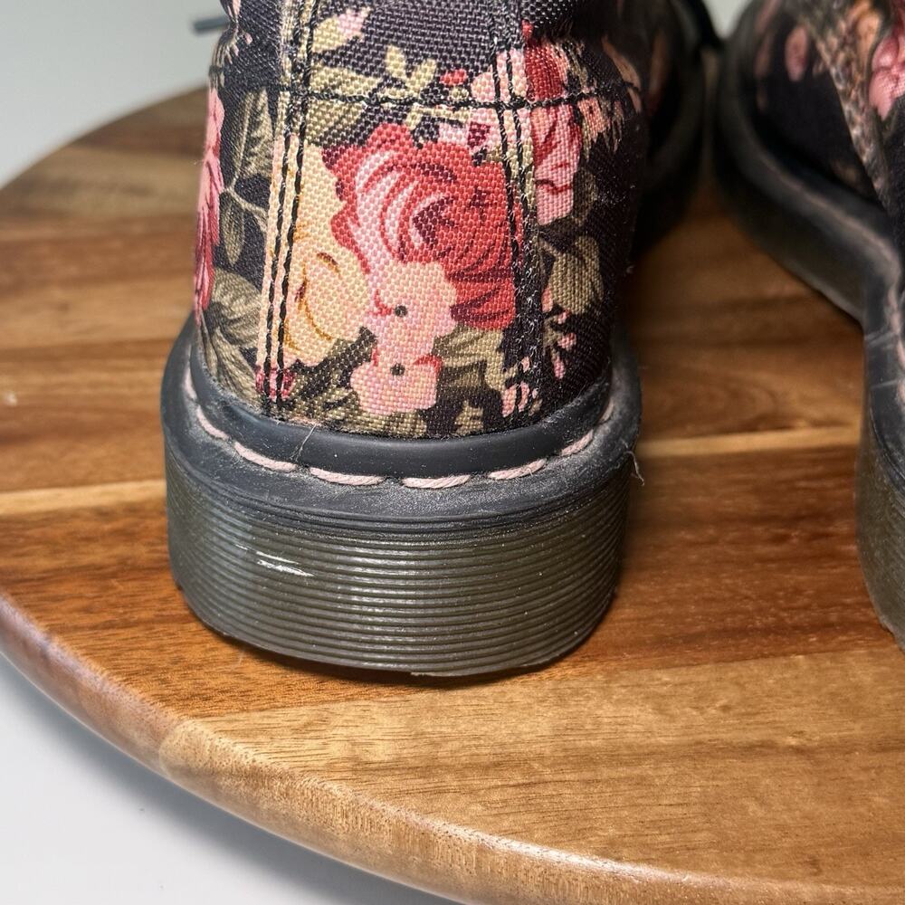 Dr Martens 1460 Boots Womens Size 8 Black Victorian Rose Floral Canvas 8 Eye - Picture 3 of 10